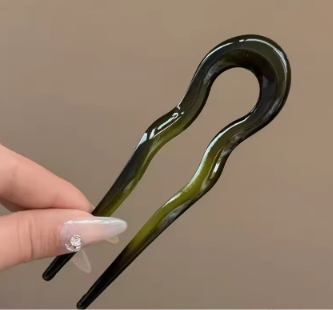 French-style U-shaped hairpins
